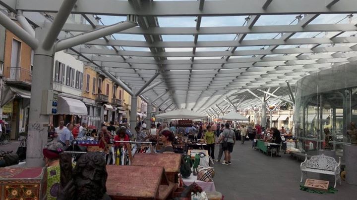 Mercato vintage Piazza Ghiaia