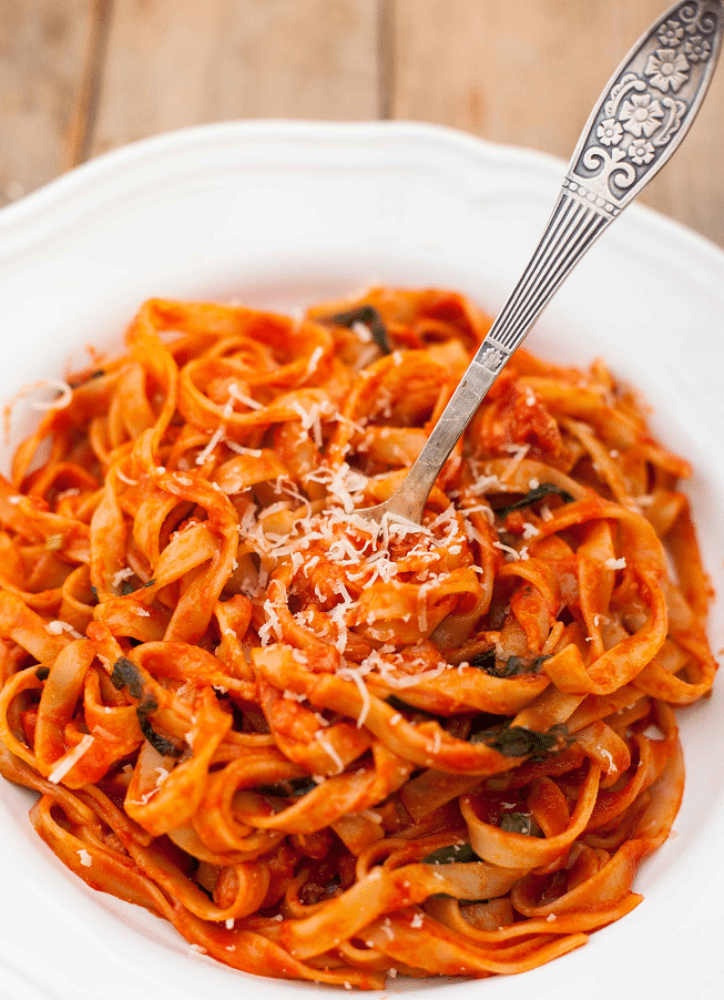 Piatto di tagliatelle