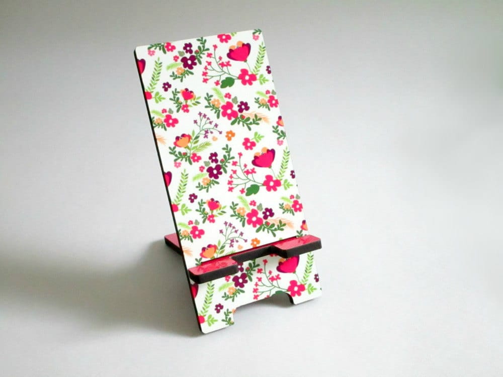 Base per cellulare a fiori