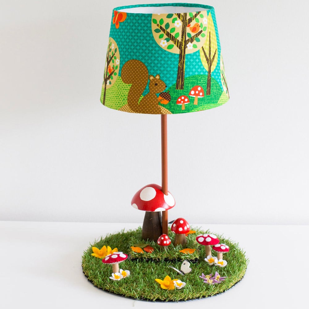 Lampada a tema bosco per cameretta