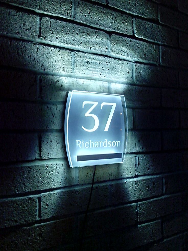 numero-civico-illuminato
