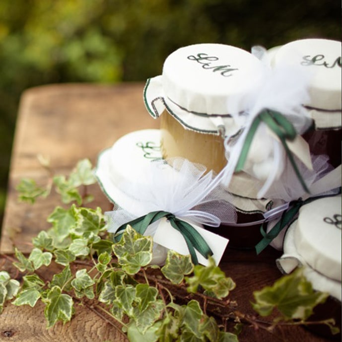 bomboniere-personalizzate-vasetto-ricamo-iniziali-miele1