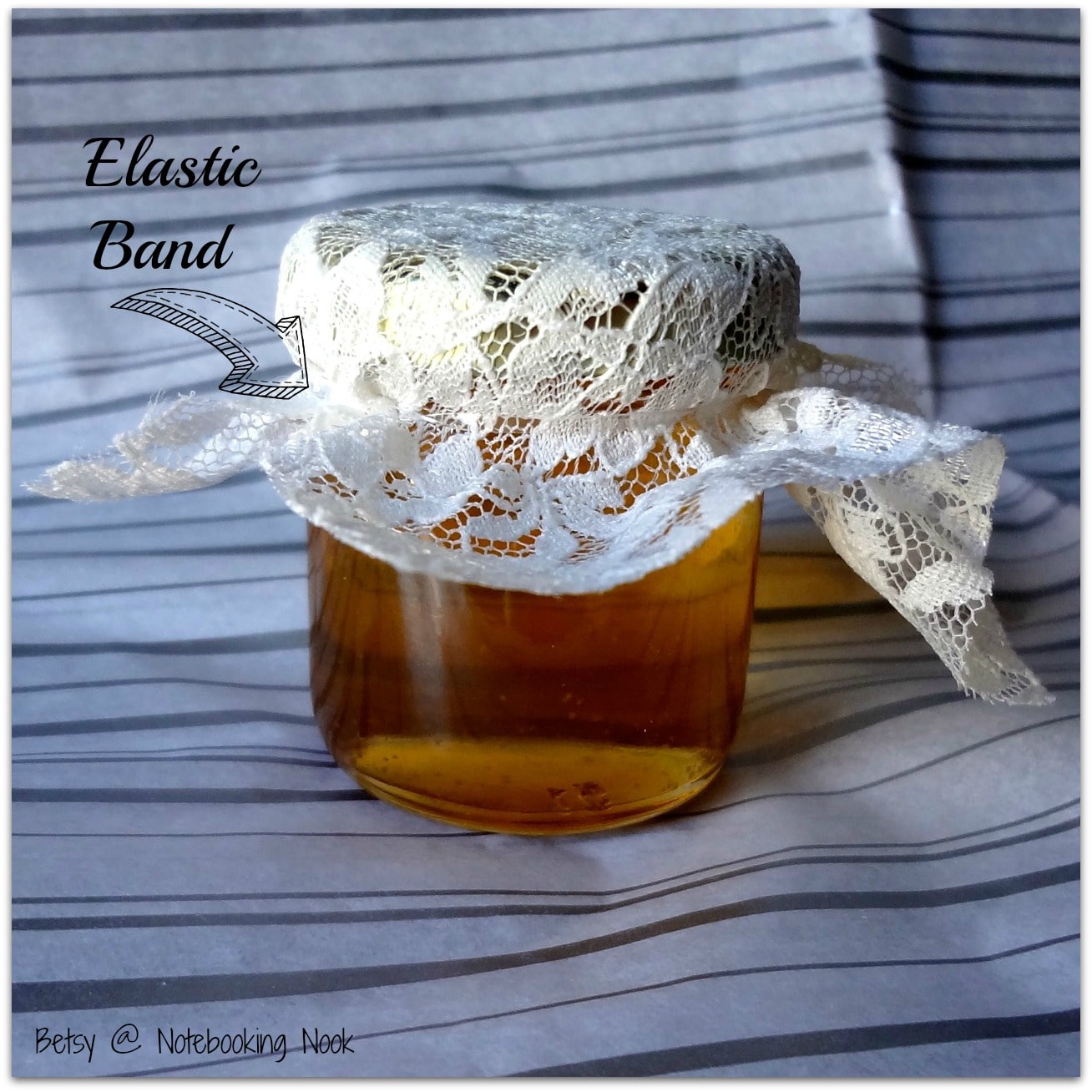 miele-bomboniera-matrimonio-coperchio-pizzo