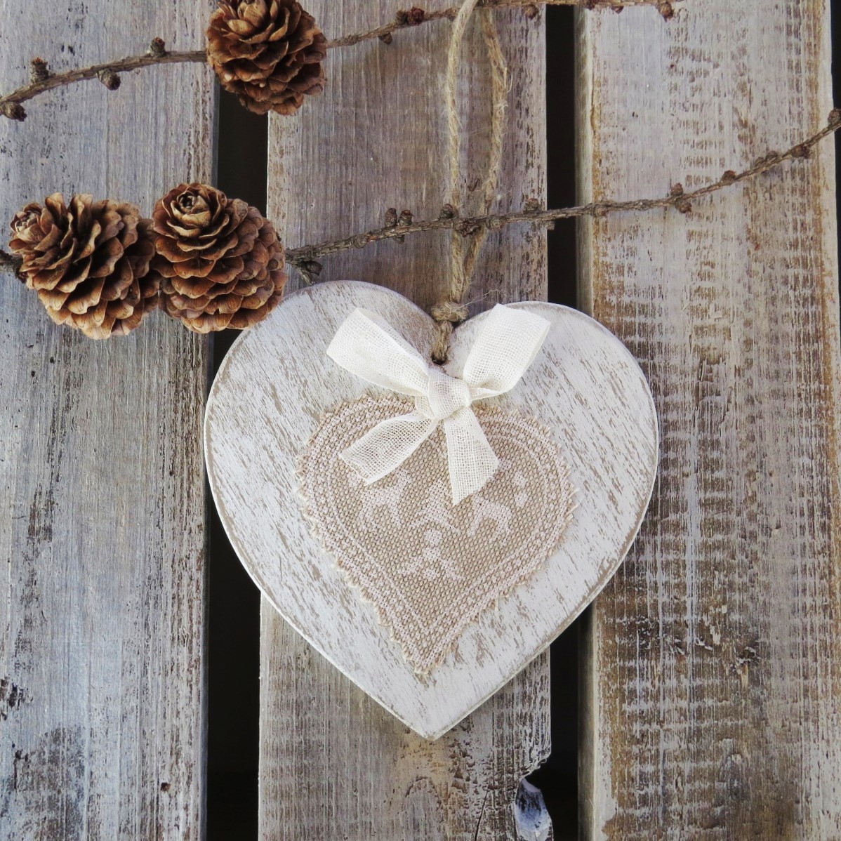 Cuore in legno shabby chic decorazione natalizia da appendere all ... Accessori casa da appendere