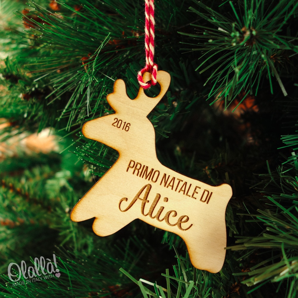 Decorazioni Natalizie Renne.Decorazione Di Legno Da Appendere All Albero Di Natale Personalizzata Primo Natale Renna Olalla