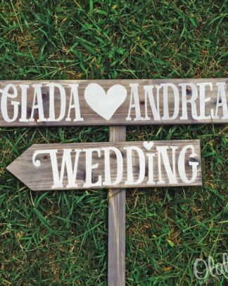 insegna-matrimonio-personalizzata-wedding-legno-direzione
