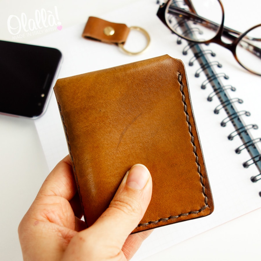 Portafoglio In Cuoio Personalizzato Con Frase Regalo Laurea Uomo Olalla