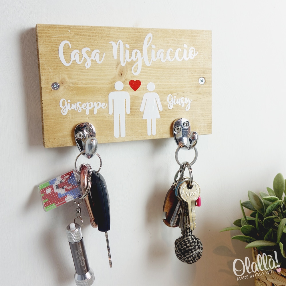 Appendichiavi In Legno Personalizzato Idea Regalo Per Inizio Di Convivenza Olalla