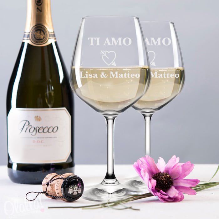 idea regalo per San Valentino per coppie per matrimonio amore con cuori Motivo Set di 3 bicchieri da vino e decanter personalizzati con incisione 