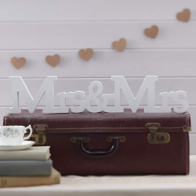 decorazione-matrimonio-mrs&mrs-scritta-legno