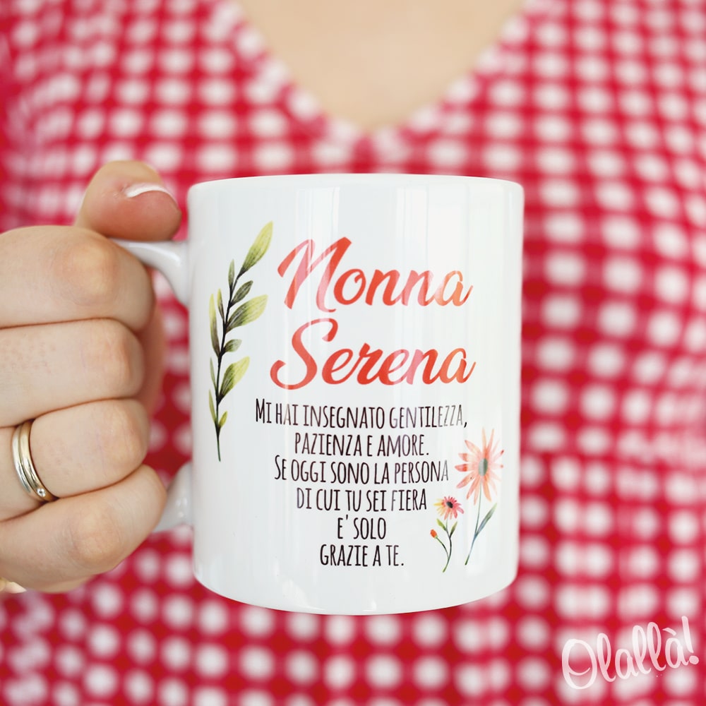 Tazza Personalizzata con Fiori, Nome e Dedica - Idea Regalo per la Nonna