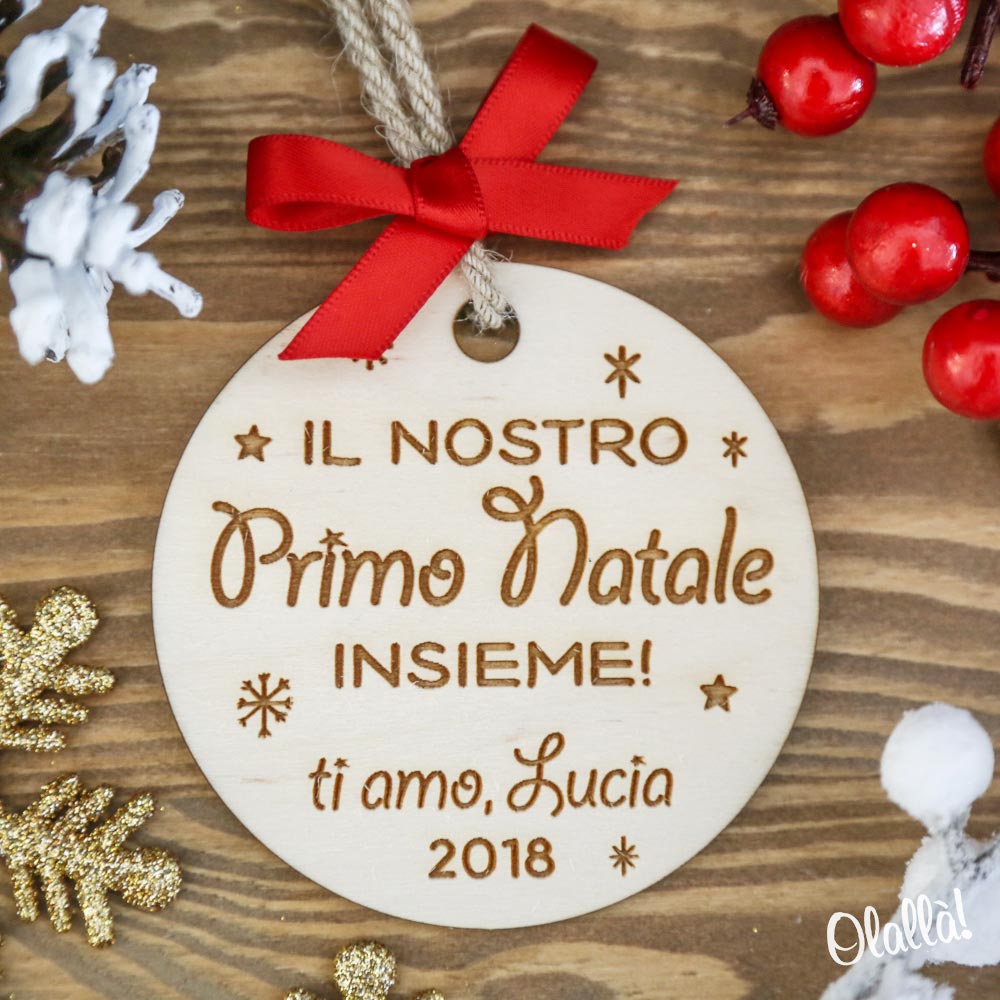 Frasi 1 Natale Insieme.Decorazione Di Legno Da Appendere All Albero Di Natale Personalizzata Con Frase E Decoro Fiocchi Di Neve Olalla