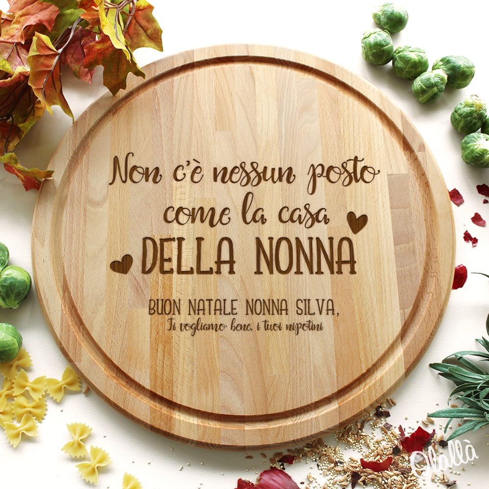 Buon Natale Nonna.Tagliere Personalizzato Con Dedica E Cuori Incisi Idea Regalo Di Natale Olalla