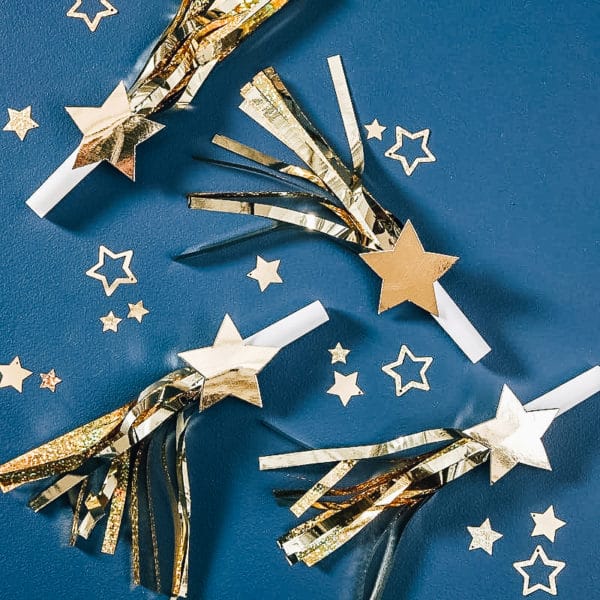 Set da Sei Trombette con Stella e Nastrini Dorati - Idee Divertenti Natale e Capodanno