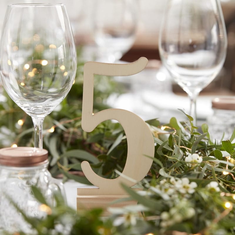 Set da 12 Segnatavolo in Legno a Forma di Numero - Decorazione Matrimonio