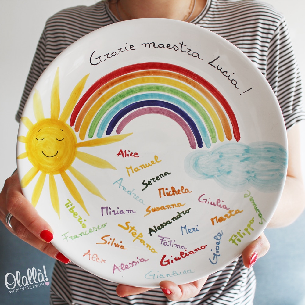 Piatto in Ceramica Personalizzato con Arcobaleno, Sole e Nomi dei Bambini -  Regalo Maestre