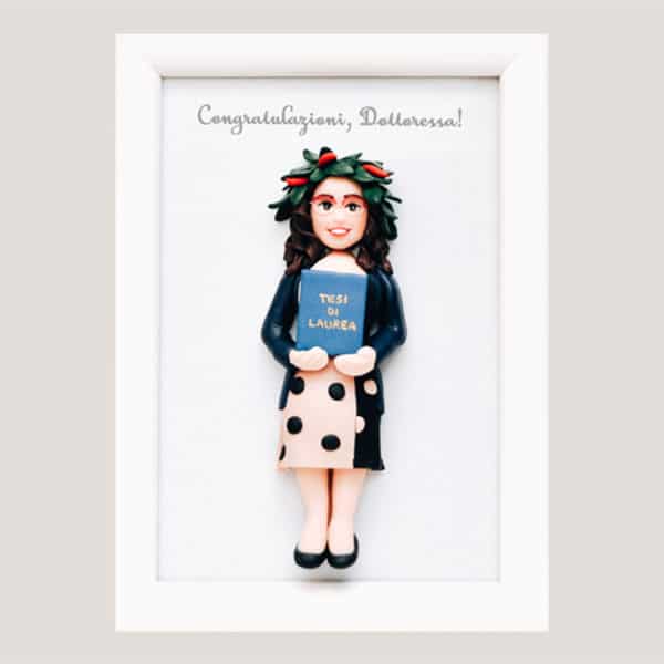 quadretto-personaggio-fimo-regalo-laurea-3