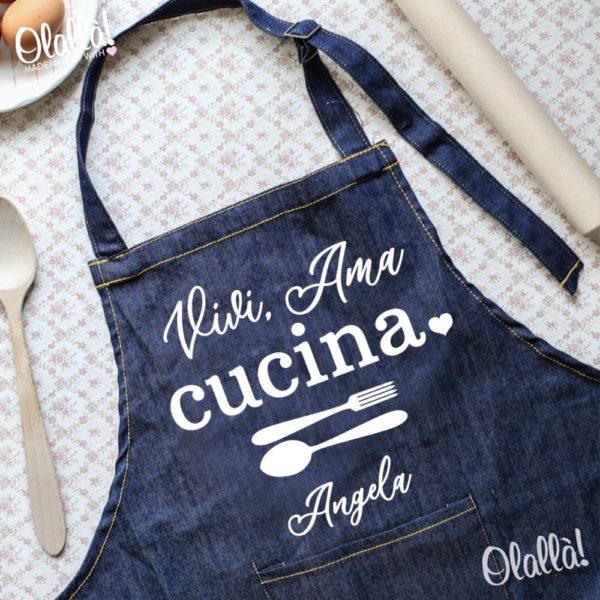 Grembiule Personalizzato con Nome "Vivi, Ama, Cucina" - Idea Regalo Donna - immagine 4