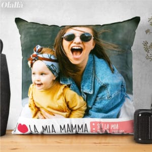 CUSCINO-PRIMO-PIANO-SU-BANCO-LEGNO-IO-AMO-LA-MIA-MAMMA-3