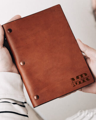 libro-cuoio-personalizzato-nome-iniziali-logo-regalo-lui