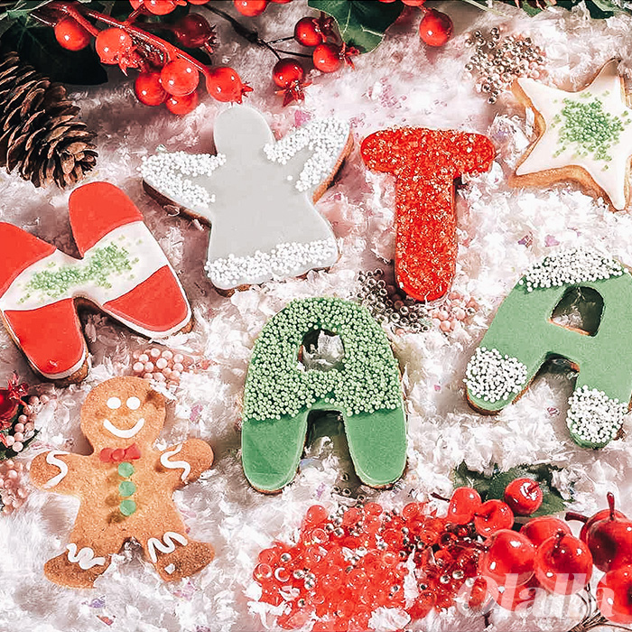 Set Regalo 10 Stampini Tagliabiscotti per Biscotti Natalizi con la scritta  Natale e Formine Natalizie