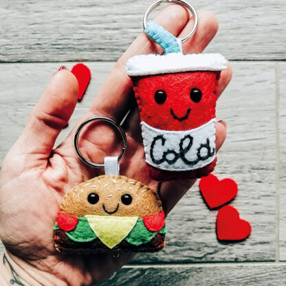 portachiavi-feltro-pupazzo-coca-cola-panino-regalo-personalizzato-san-valentino