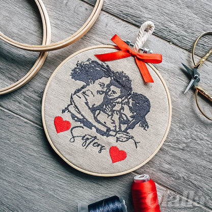 ricamo-ritratto-personalizzato-regalo-amica