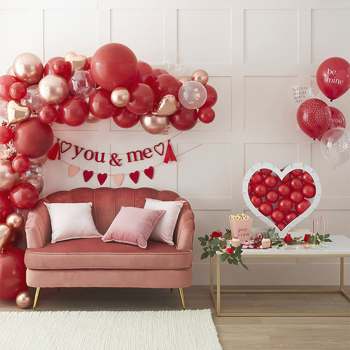 Decorazione con Rose Artificiali Rosse e Rosa e Filo di Luci - Decorazione  Amore per Camera Casa San Valentino