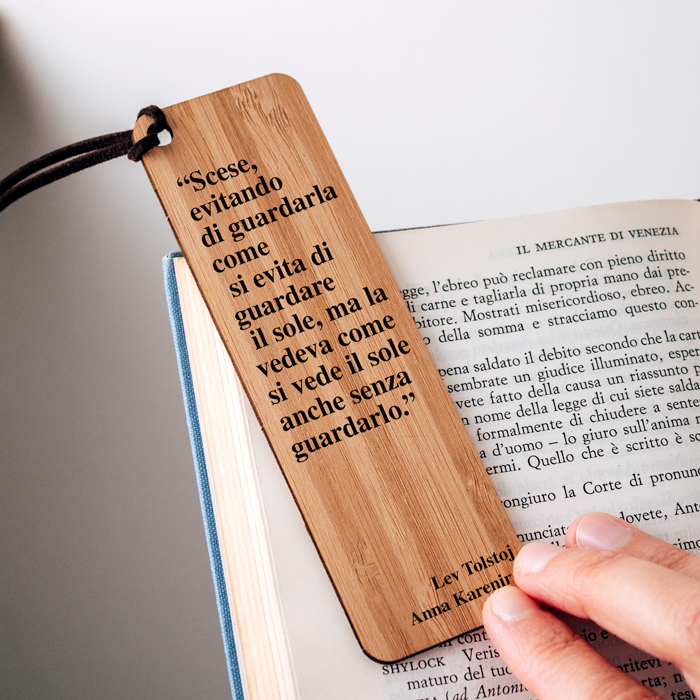 Segnalibri in legno personalizzati con scritta dedica regalo