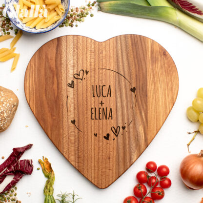 tagliere-personalizzato-san-valentino-nomi-cuoricini