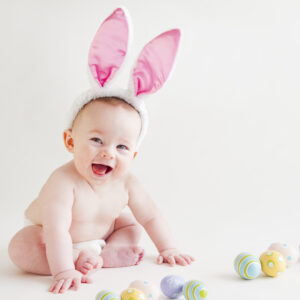 bambino orecchie coniglio pasqua