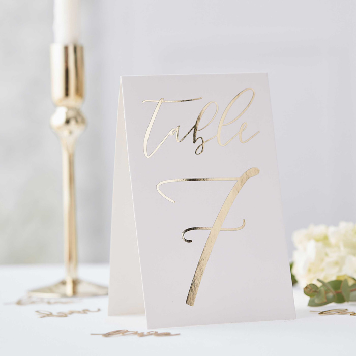 Segnatavola per Matrimonio in Oro su Sfondo Bianco - Idea Decorazione per  Matrimonio