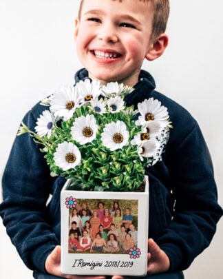 vaso-fiori-regalo-personalizzato-maestra-bambini-foto