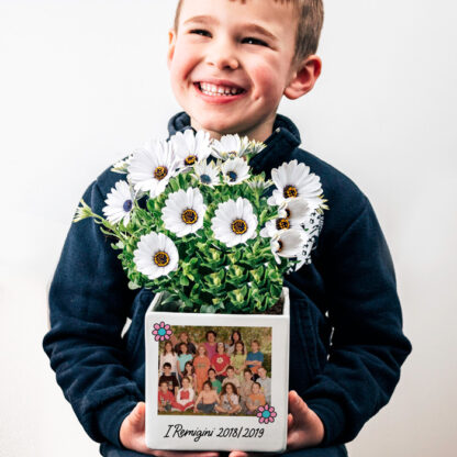 vaso-fiori-regalo-personalizzato-maestra-bambini-foto