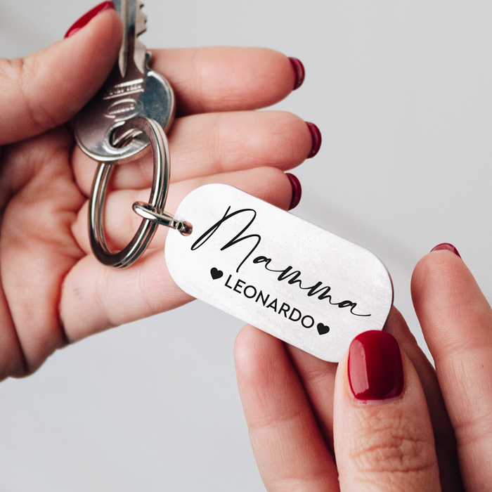Portachiavi Personalizzato Con Cuore In Acciaio Inox | Incisione Gratuita | Regalo Per Fidanzata, Mamma, Moglie