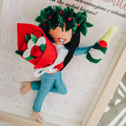 quadretto-feltro-idea-regalo-laurea-amicha-3