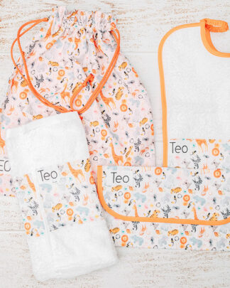 set asilo-bavaglino-asciugamano-sacca-bambino-astuccio 2