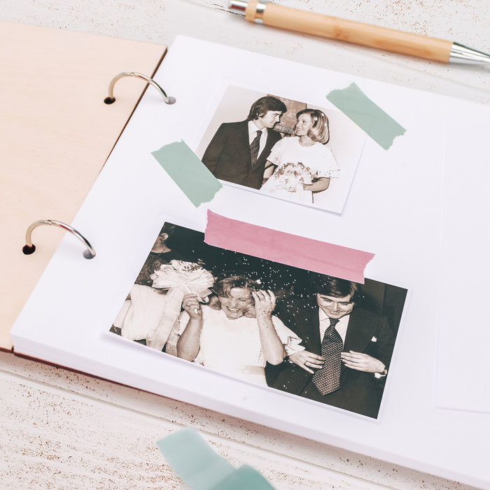 Libro dei Ricordi, Album Portafoto in Legno Personalizzato con Foto, Nomi e  Decoro Floreale - Idea Regalo Matrimonio, Anniversario