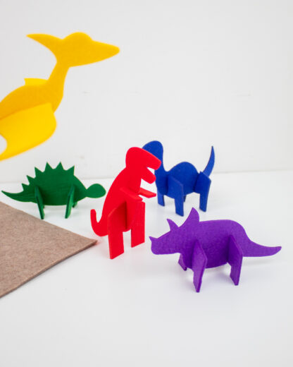 kit-montessori-gioco-bambino-dinosauro-personalizzato