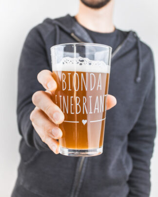 bicchiere-da-birra-bionda-inebriante-2