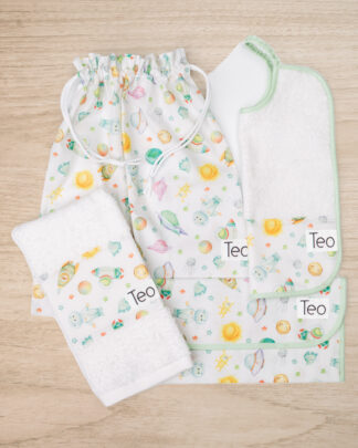 set-asilo-personalizzato-bavaglini-sacca-pianeti