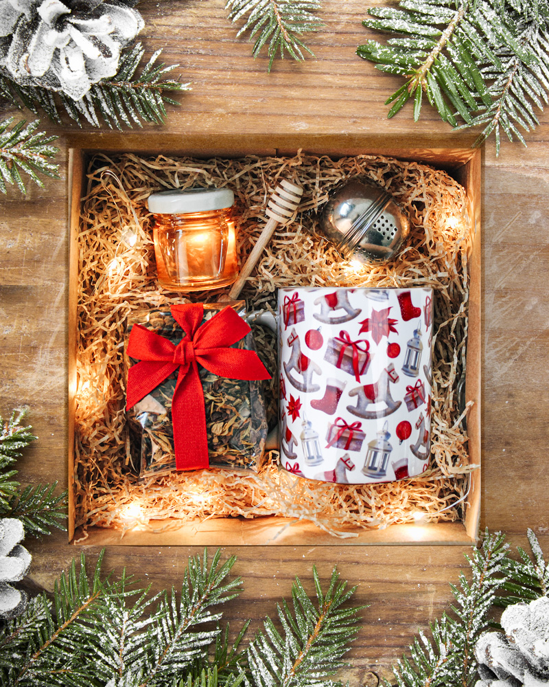 Gift Box Dolce Abbraccio con Tisana, Tazza e Infuso - Idea Regalo Natale  per Lei