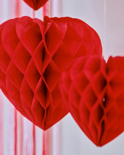 Decorazione a Nido d'Ape a Forma di Cuore in Carta Rossa - Idea Decorazione Originale per San Valentino - immagine 2