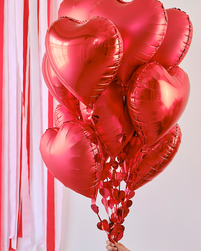 Palloncini a Forma di Cuore Rosso Metallizzato - Idea Decorazione San  Valentino per la Camera o Casa