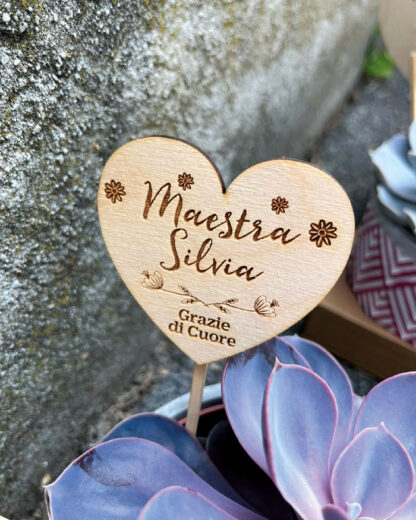 Pianta Succulenta in Vaso Decori Etnici Colorati con Segna Pianta in Legno Personalizzato Regalo Maestra - immagine 6