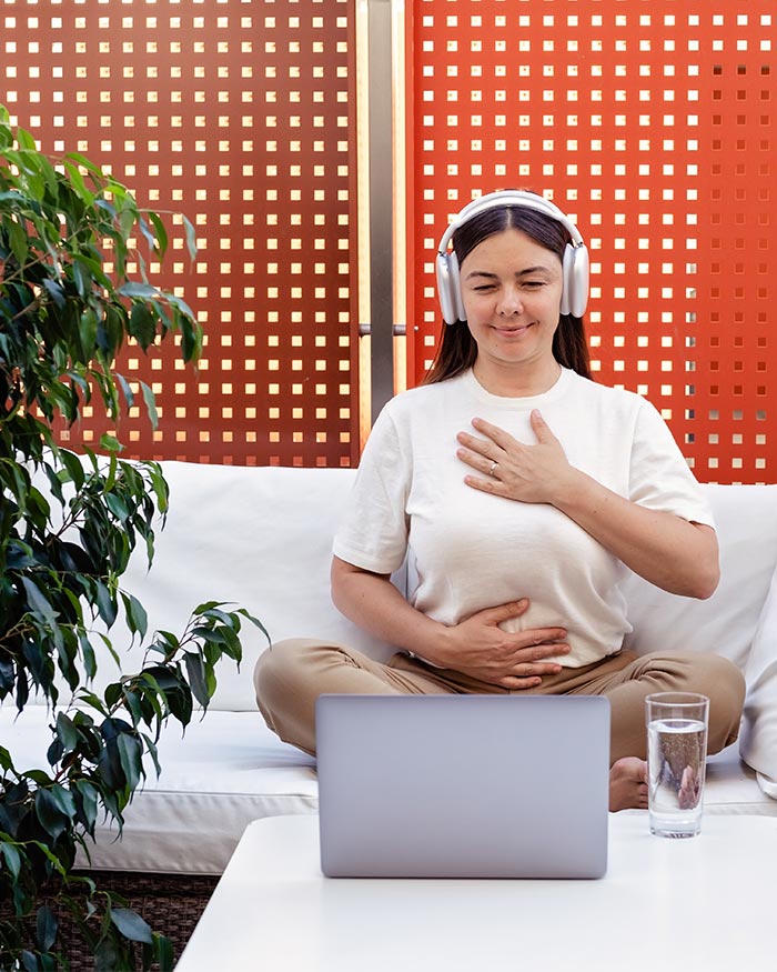 corso-yoga-mindfulness-online-idea-regalo-laurea