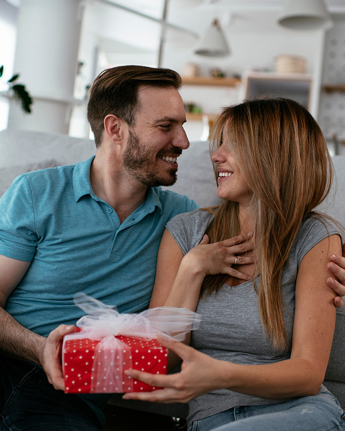 Le 20 Più Belle Frasi d'Auguri di Natale per la Tua Fidanzata e Moglie