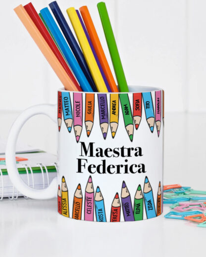Tazza Personalizzata con Matite Colorate e Nomi dei Bambini - Idea Regalo Maestra