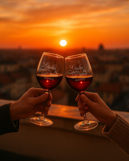 Coppia di Calici da Vino Personalizzati con Nomi e Data in Corsivo - Idea Regalo per Anniversario, Matrimonio - immagine 26