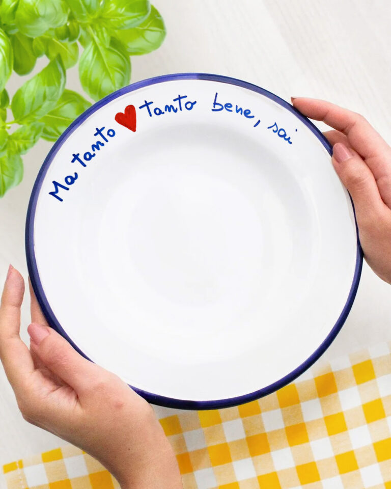 Adesivo Murale SUPERDANT - Frasi Da Cucina 'L'Ingrediente Segreto È Sempre Amore' - Decorazione Parete In Vinile Nero 53x24 Cm